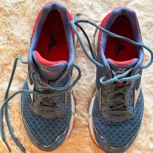 Muzuno blue and pink athletic shoe